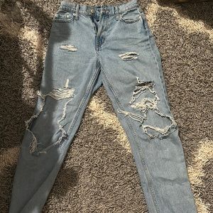 slim & thick curvy light blue mom jeans